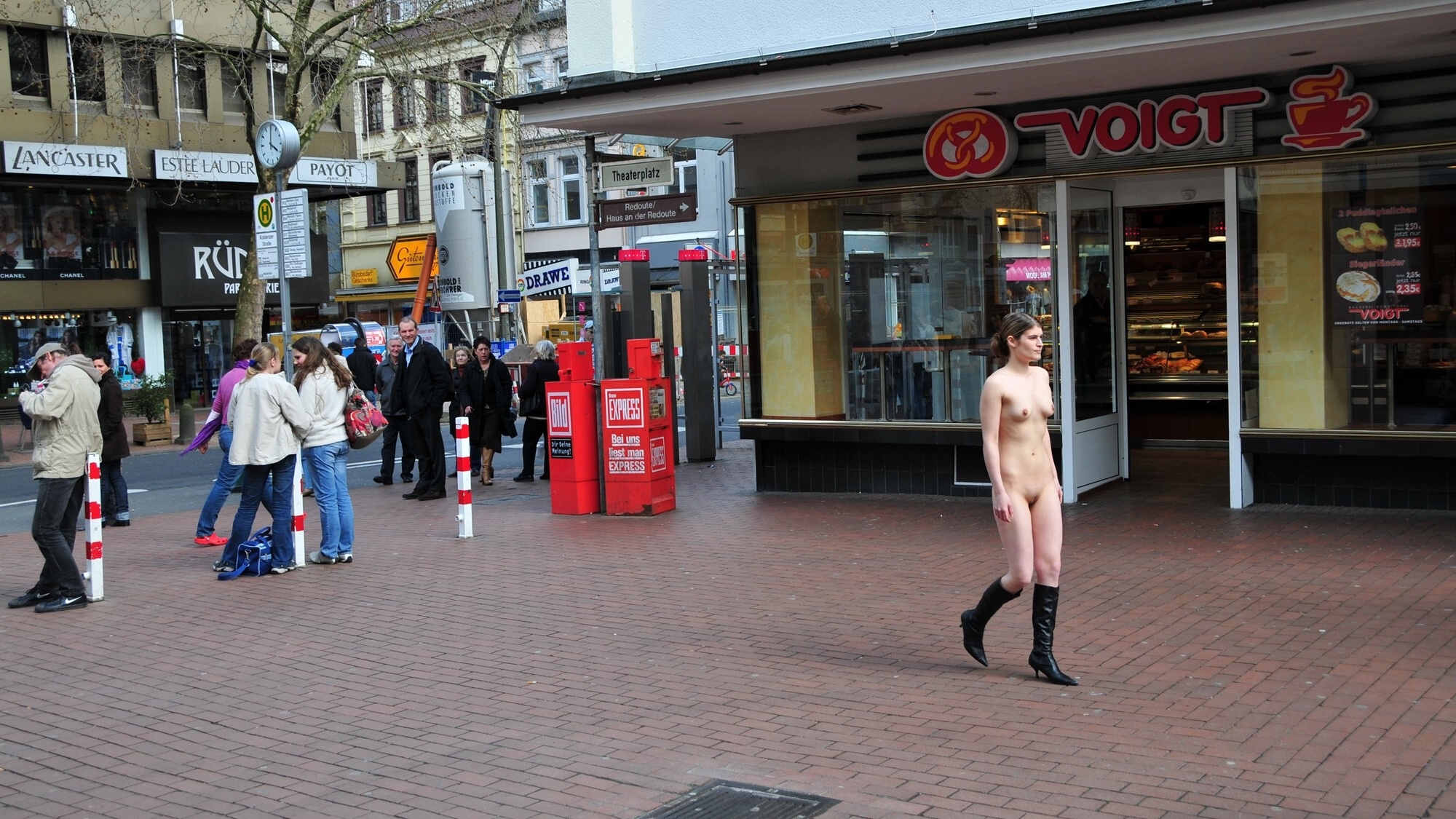 Fully Nude In Public — 40