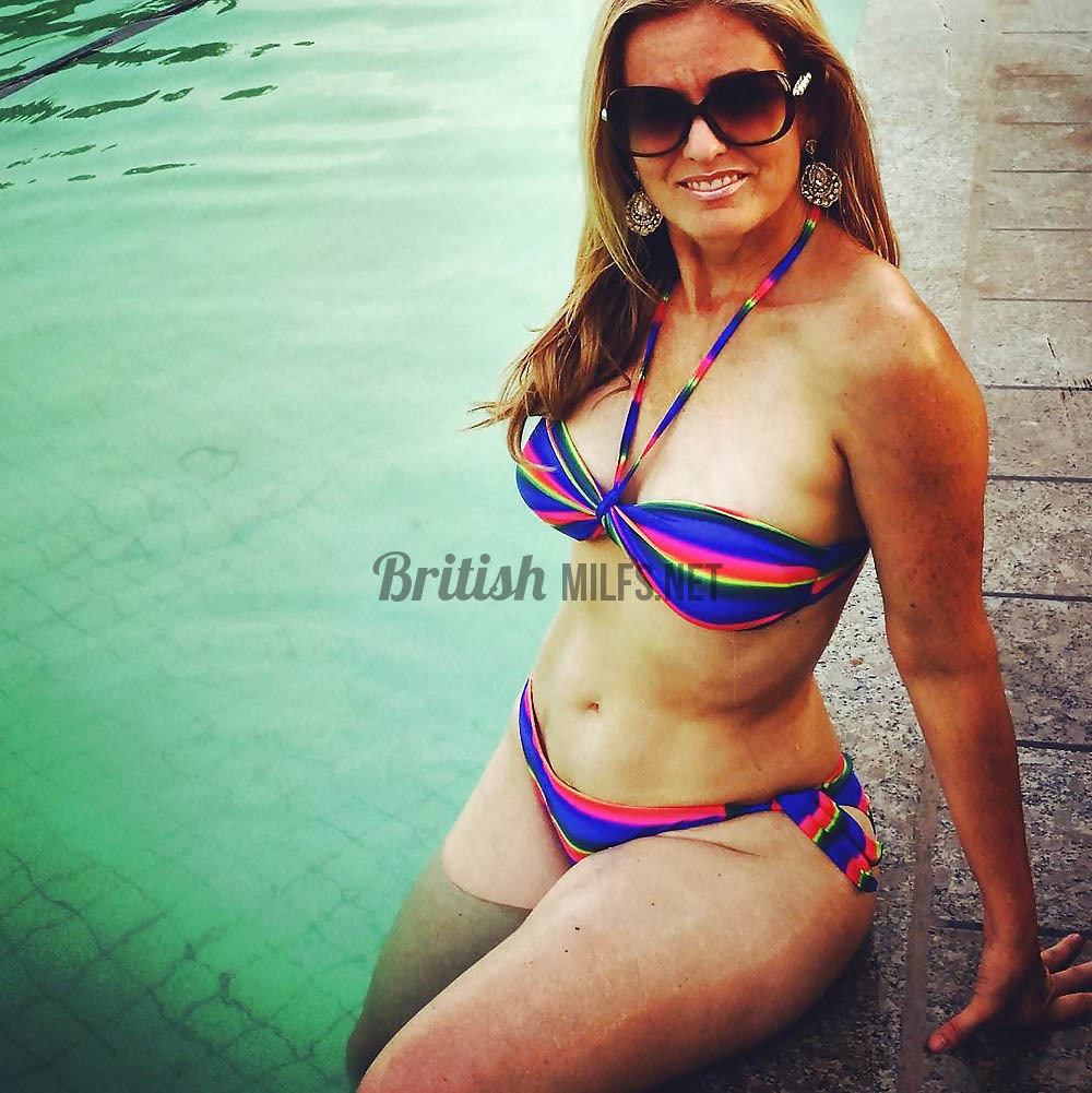 Keep fit gym gran - fitness mature british lady na — 30