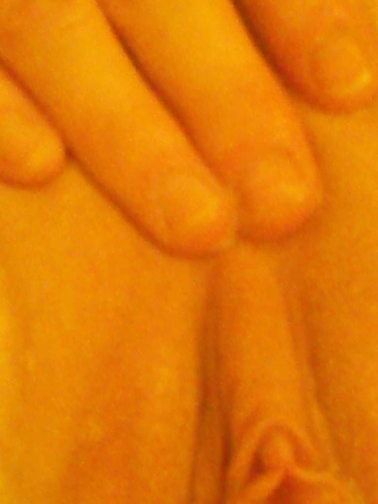 My wife relaxes and shaves her pussy in the bath — 20