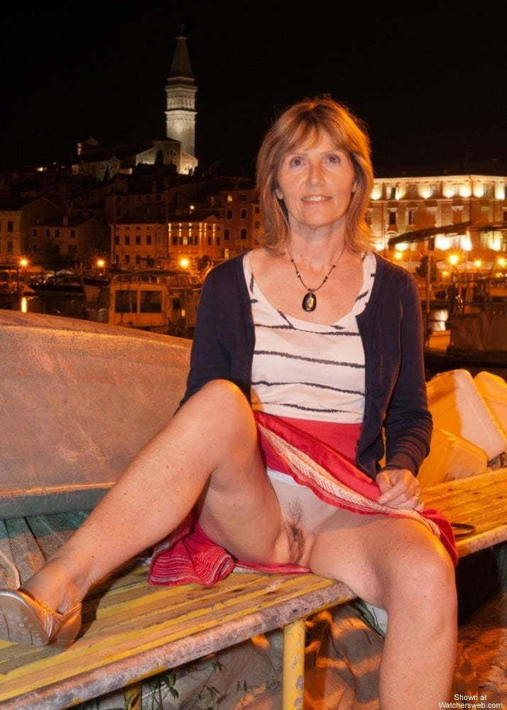 Mature Nude in Public — 6