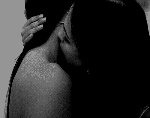 lesbian gifs — 27